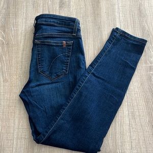 Joe’s Jeans mid-rise skinny ankle jeans in Carla, size 29